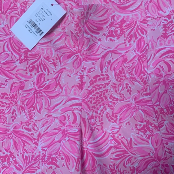Lily Pulitzer Fona Shorts in Pink Blossom Foxy Llama | NWT Size 8 - Picture 3 of 8
